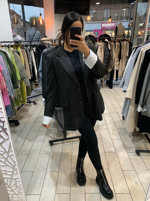 Blazer à rayures[noir]